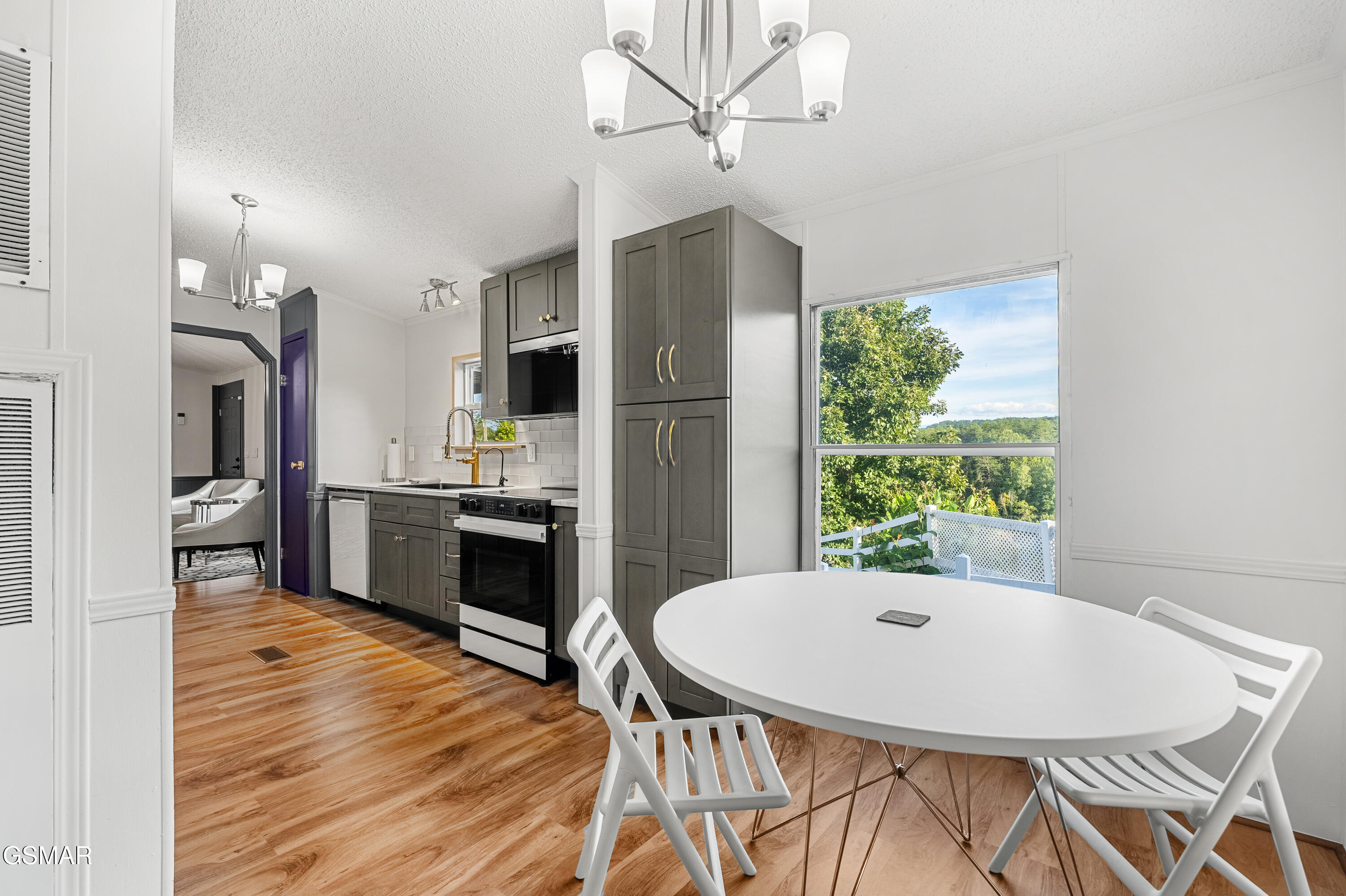 727 Autumns Peak Way Way