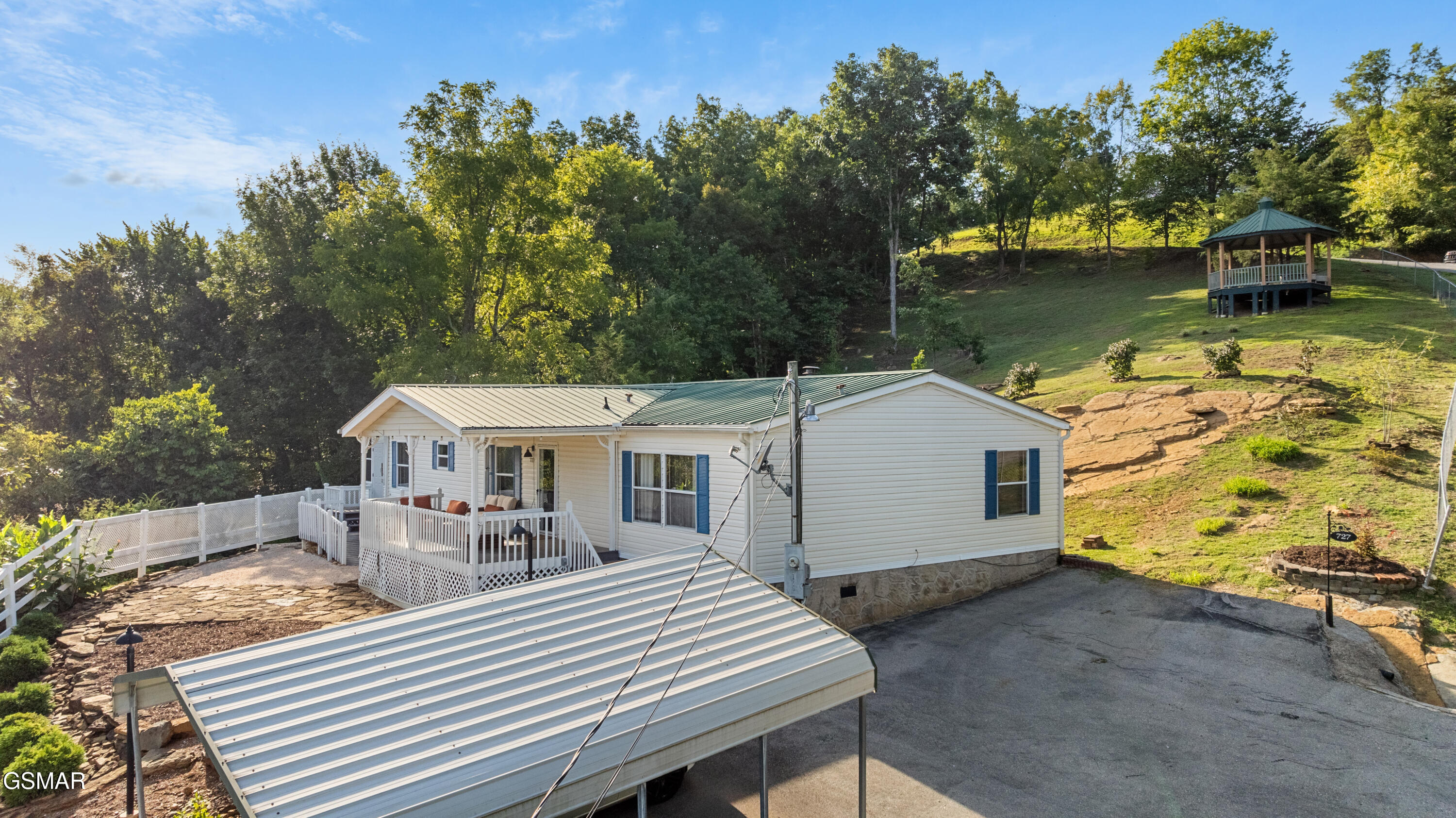 727 Autumns Peak Way Way