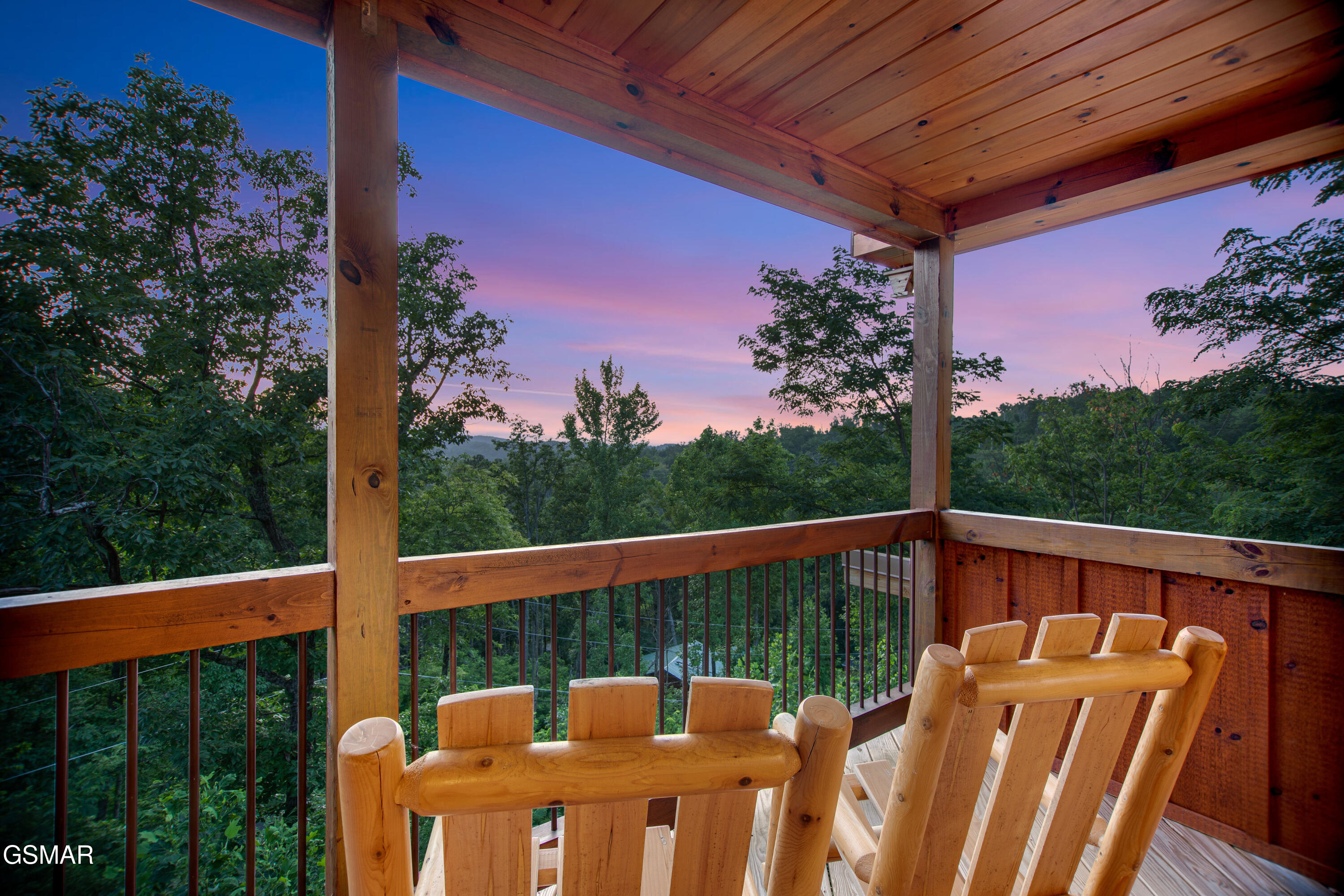 1140 E Kings Ridge Road