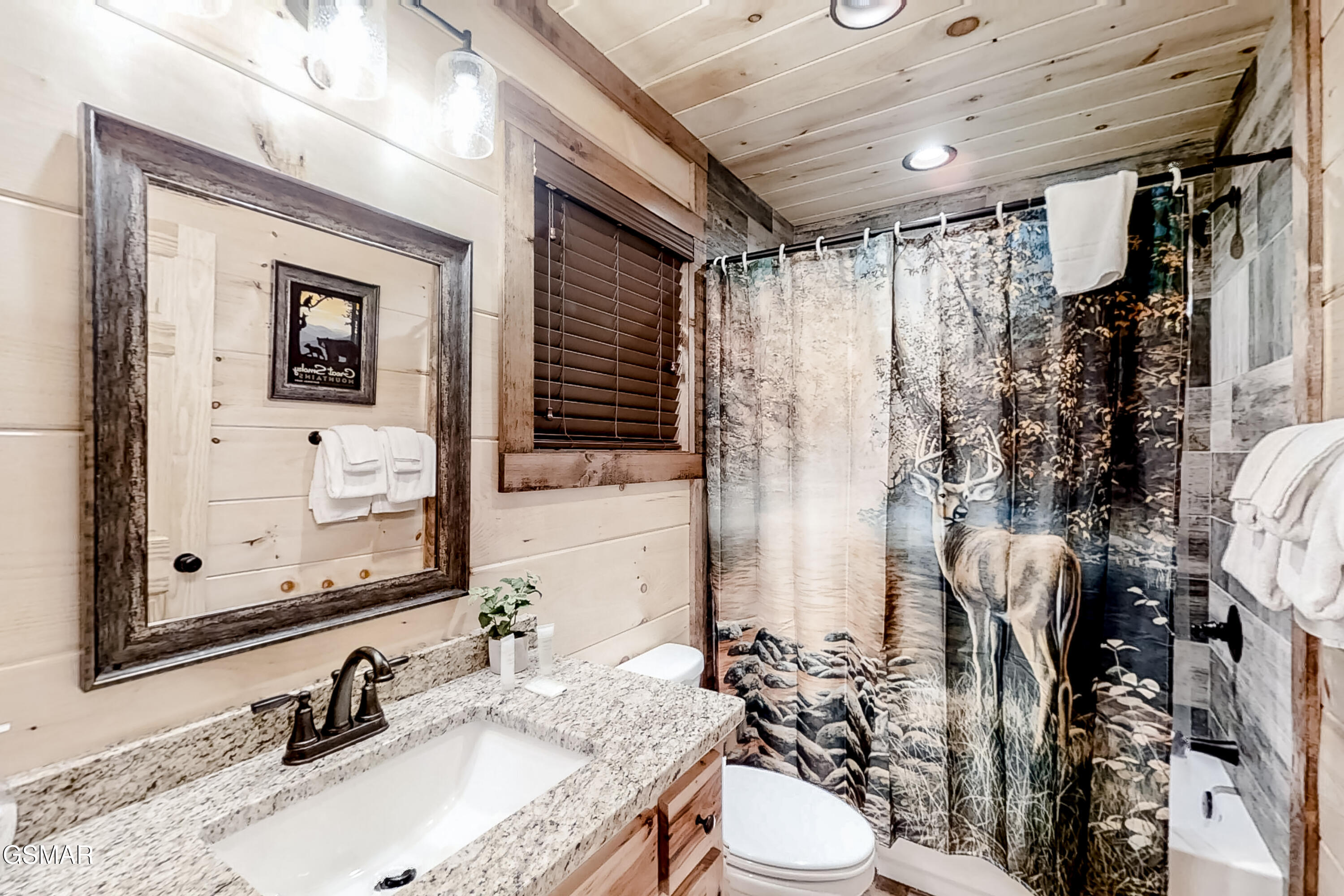 1150 E Kings Ridge Road