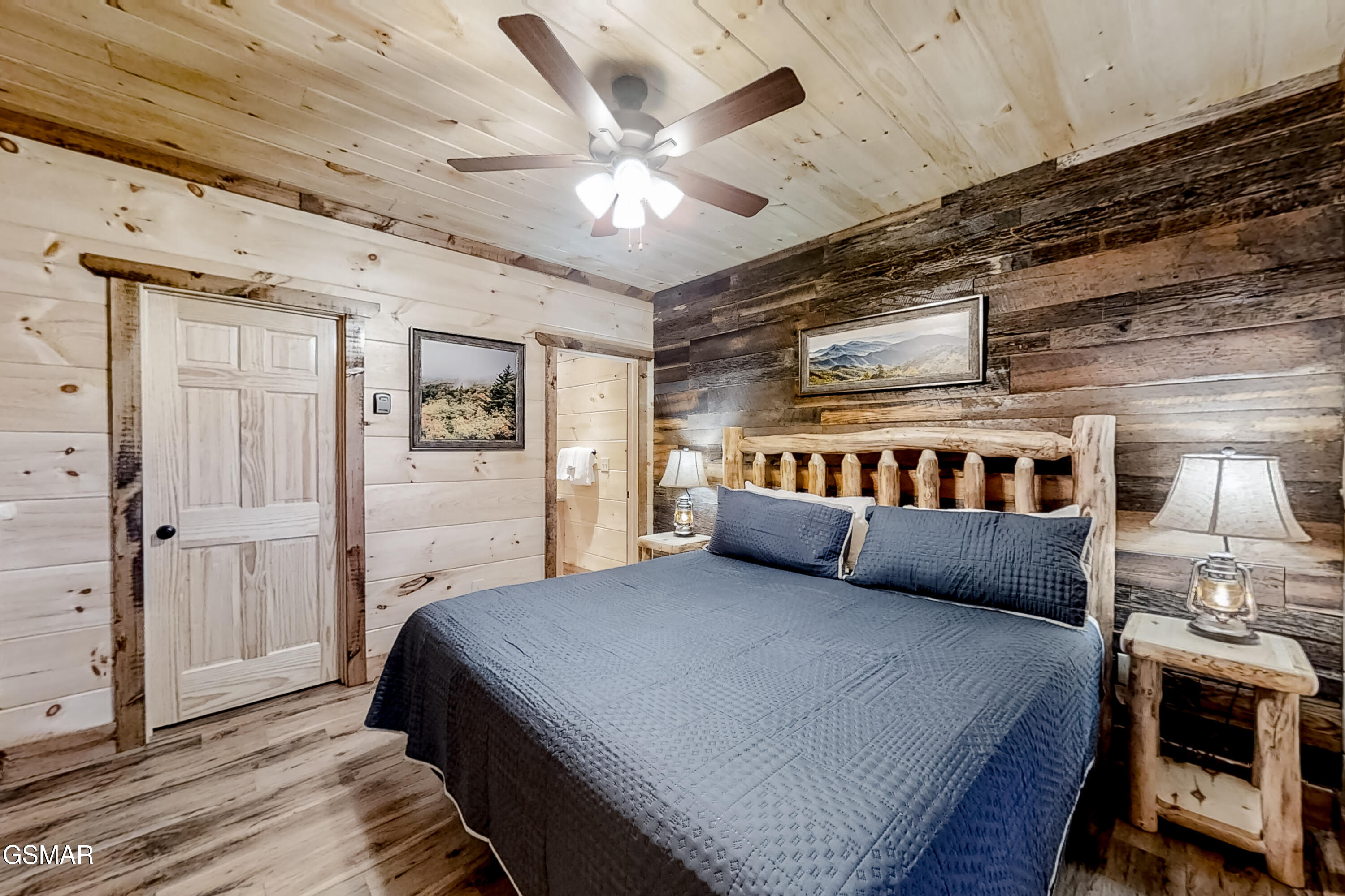 1150 E Kings Ridge Road