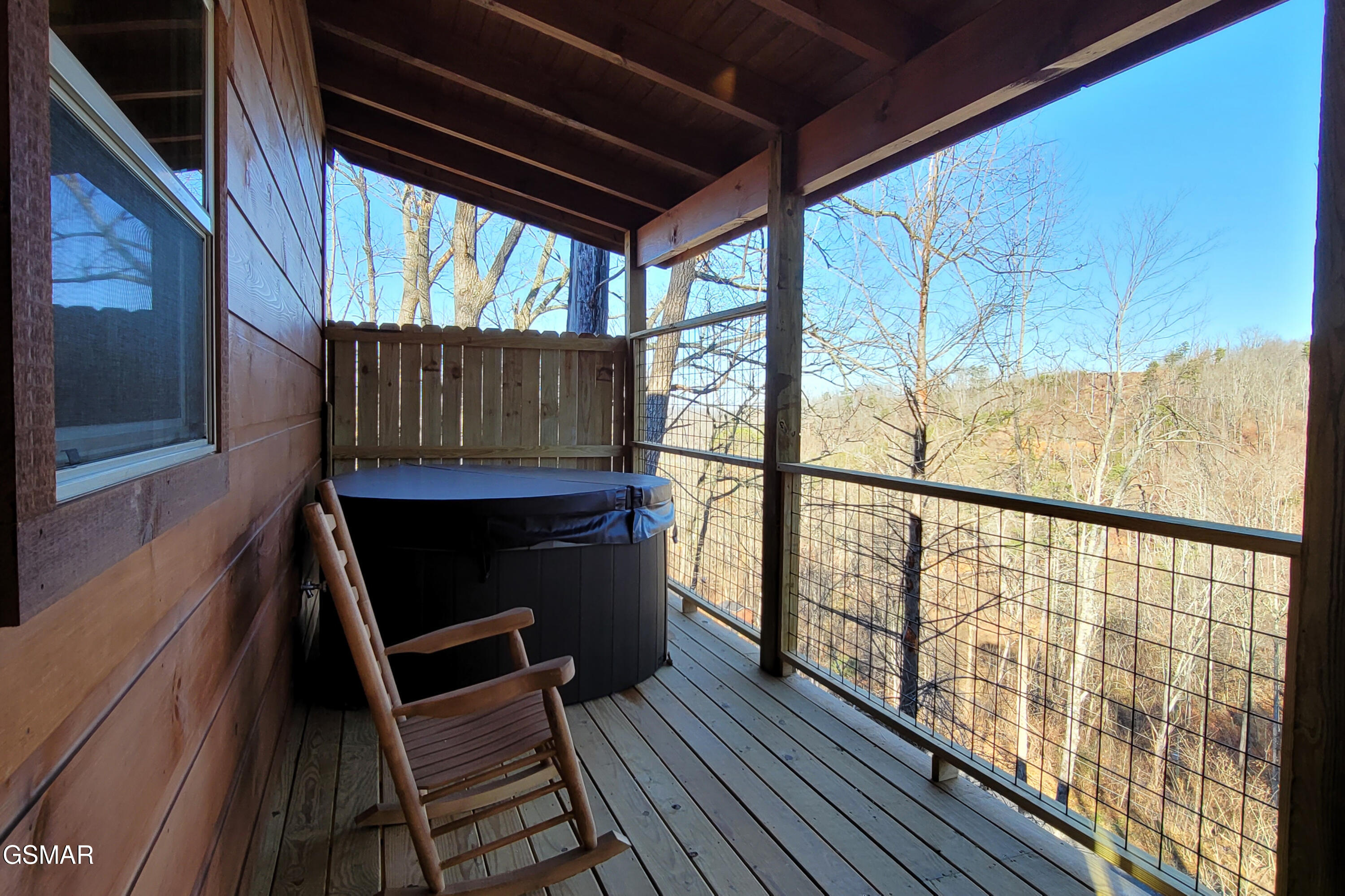 1150 E Kings Ridge Road