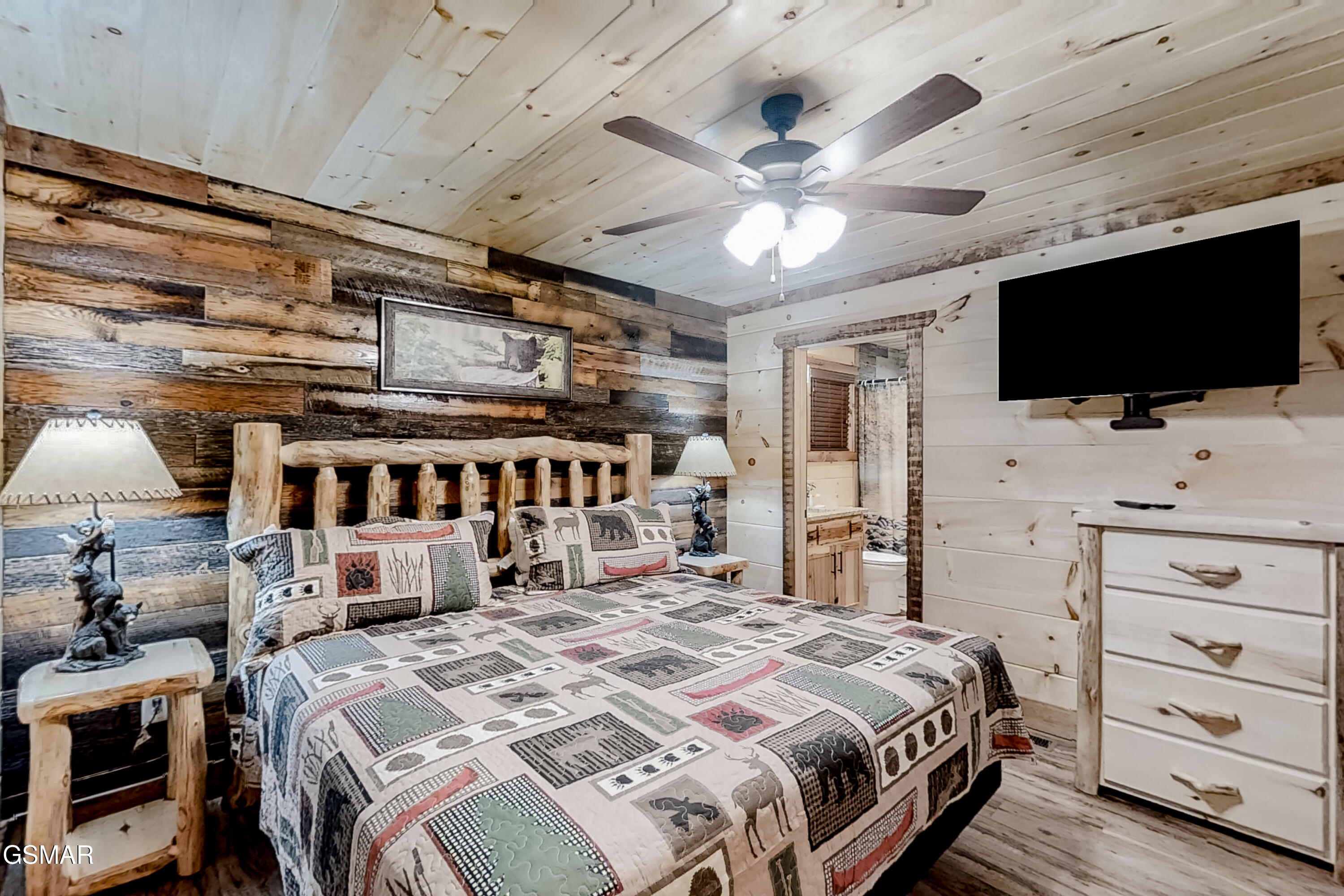 1150 E Kings Ridge Road