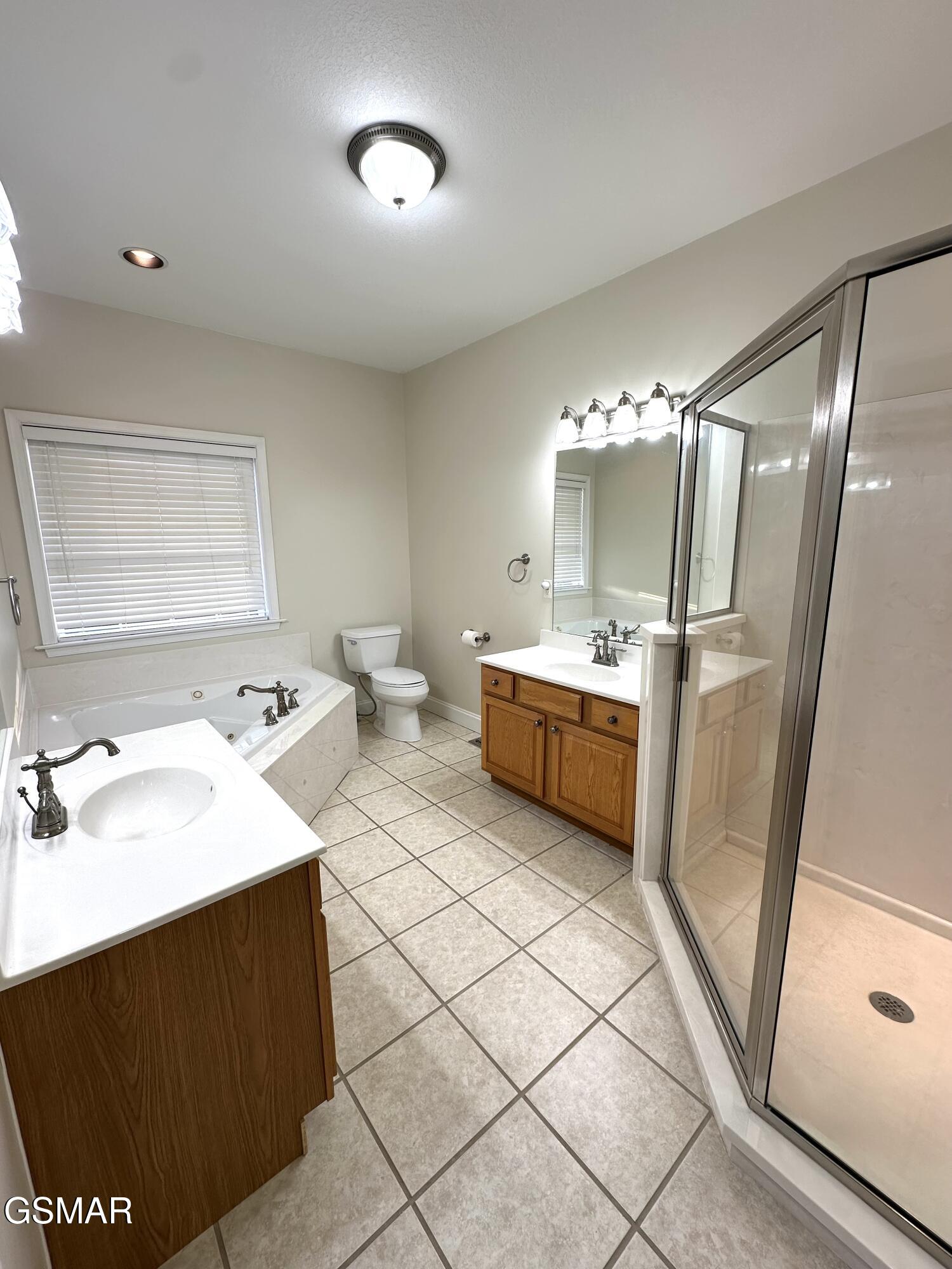 144 Burning Oaks Dr Drive Drive