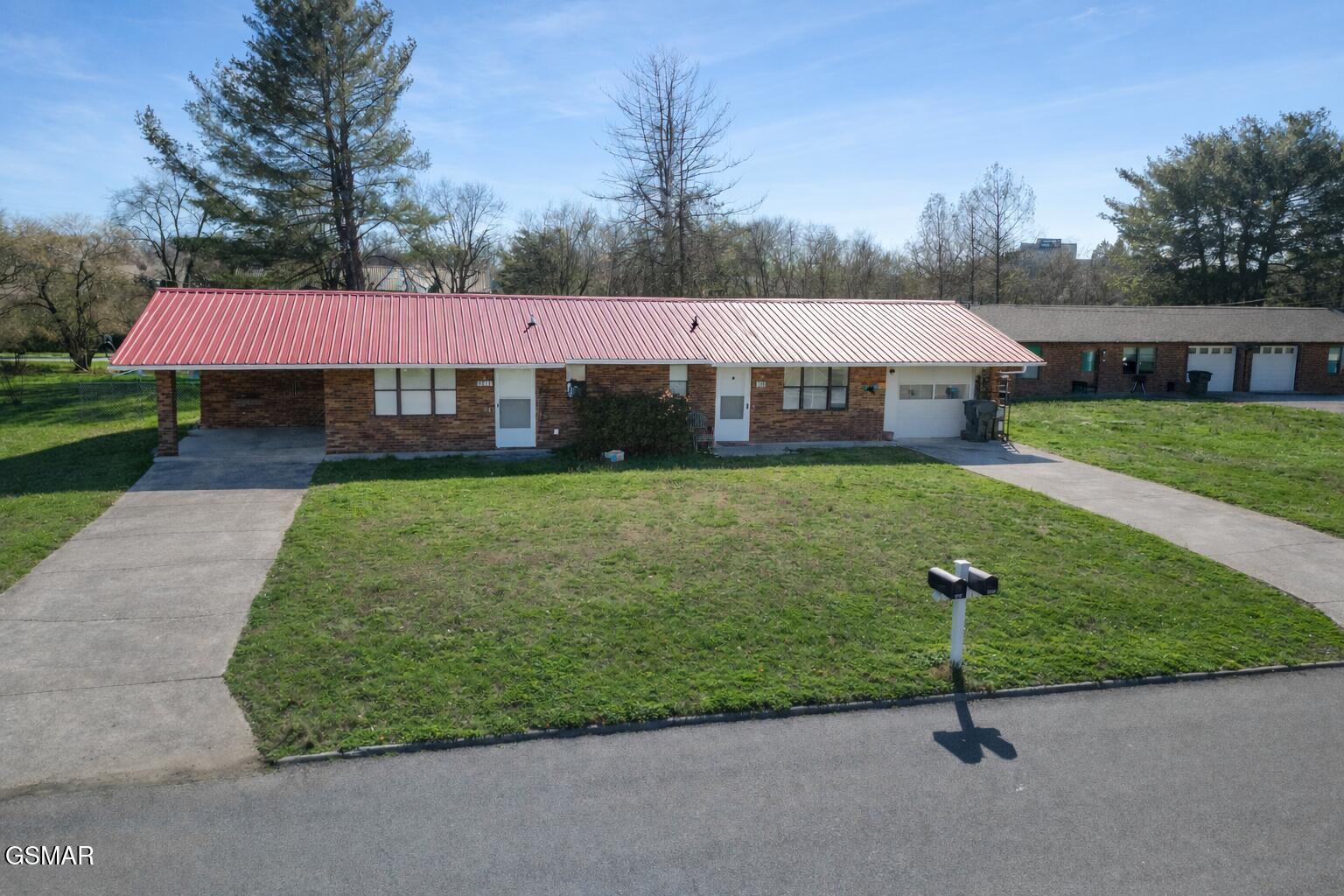1273 Bluegrass Road