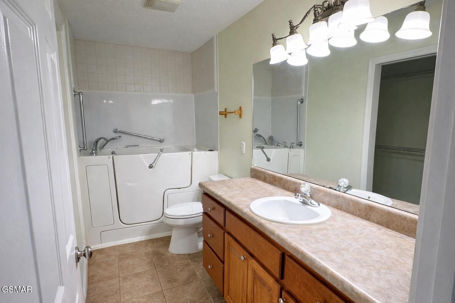 2637 Fisherman Street