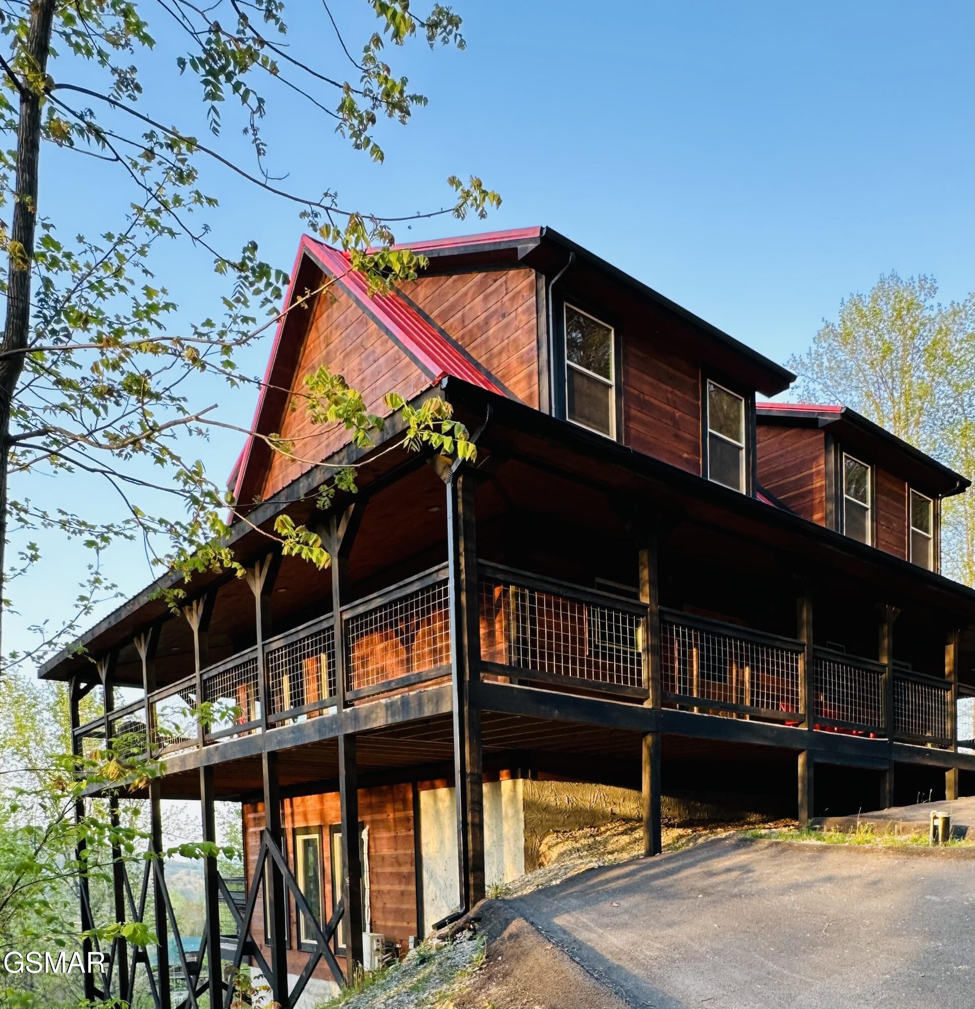 3305 Red Wolfe Road