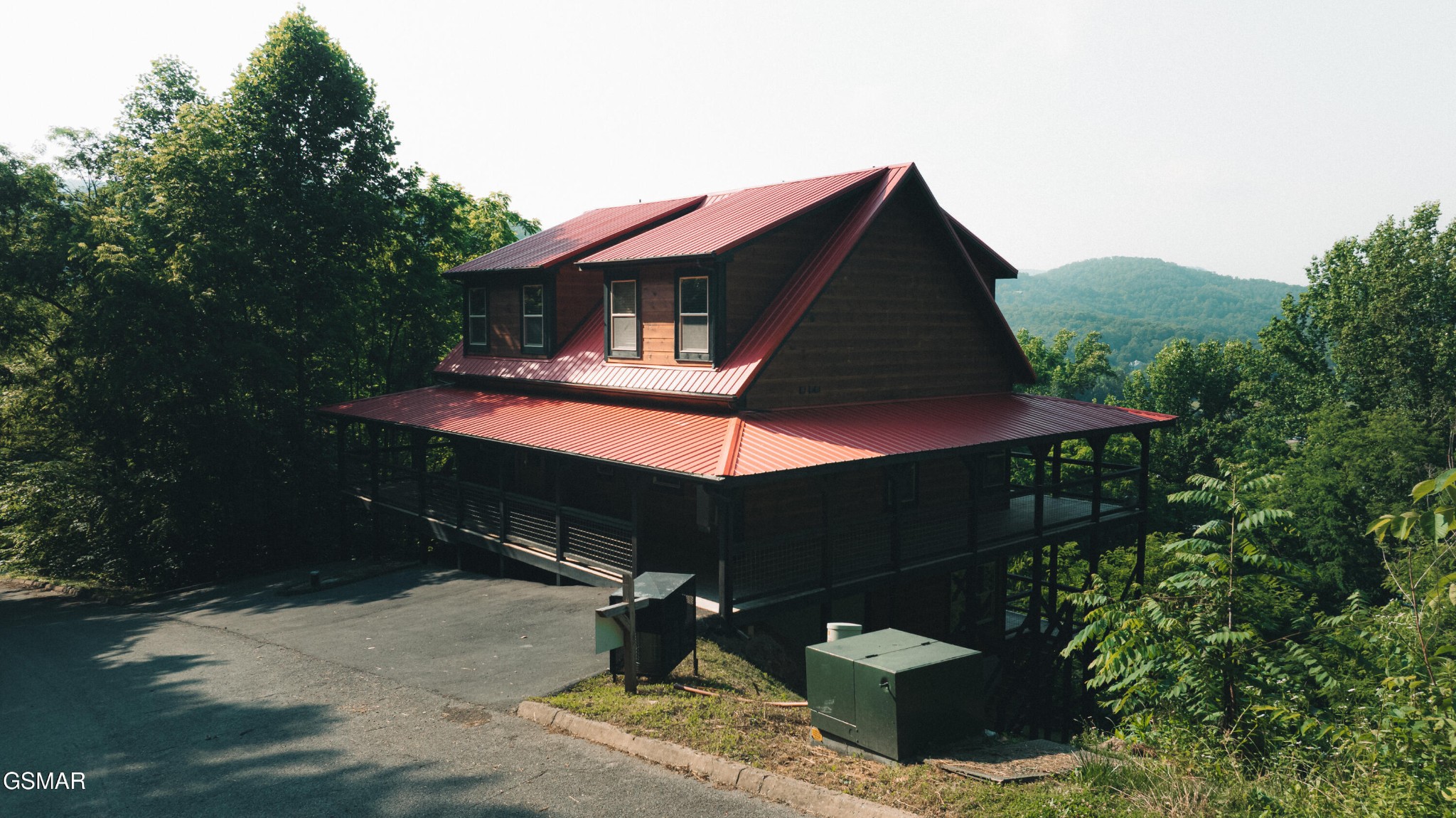 3305 Red Wolfe Road
