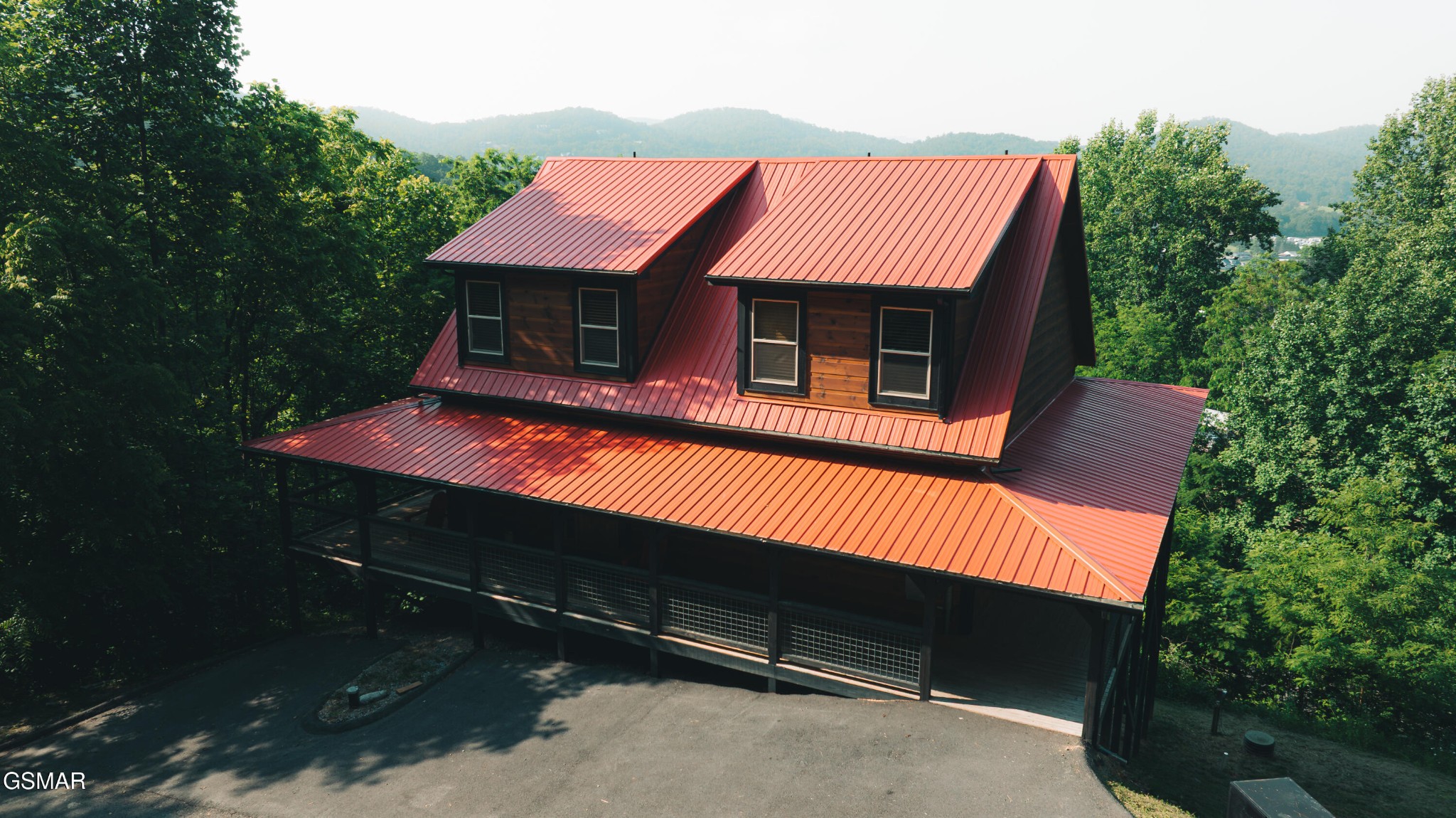 3305 Red Wolfe Road