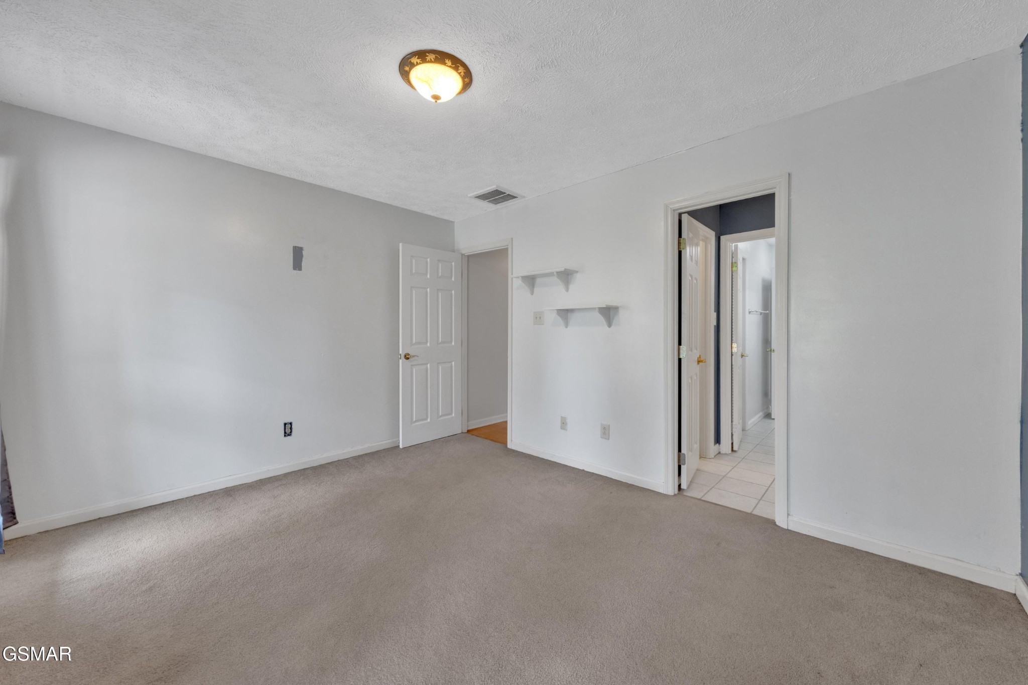 2210 Battle Ground Drive