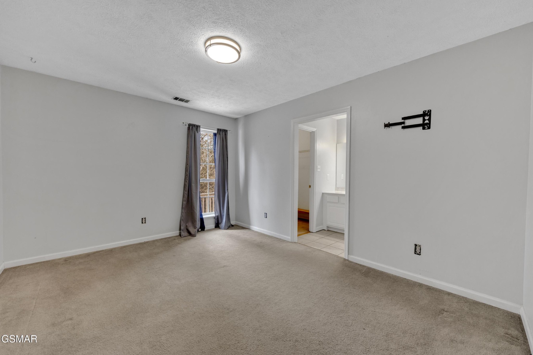 2210 Battle Ground Drive