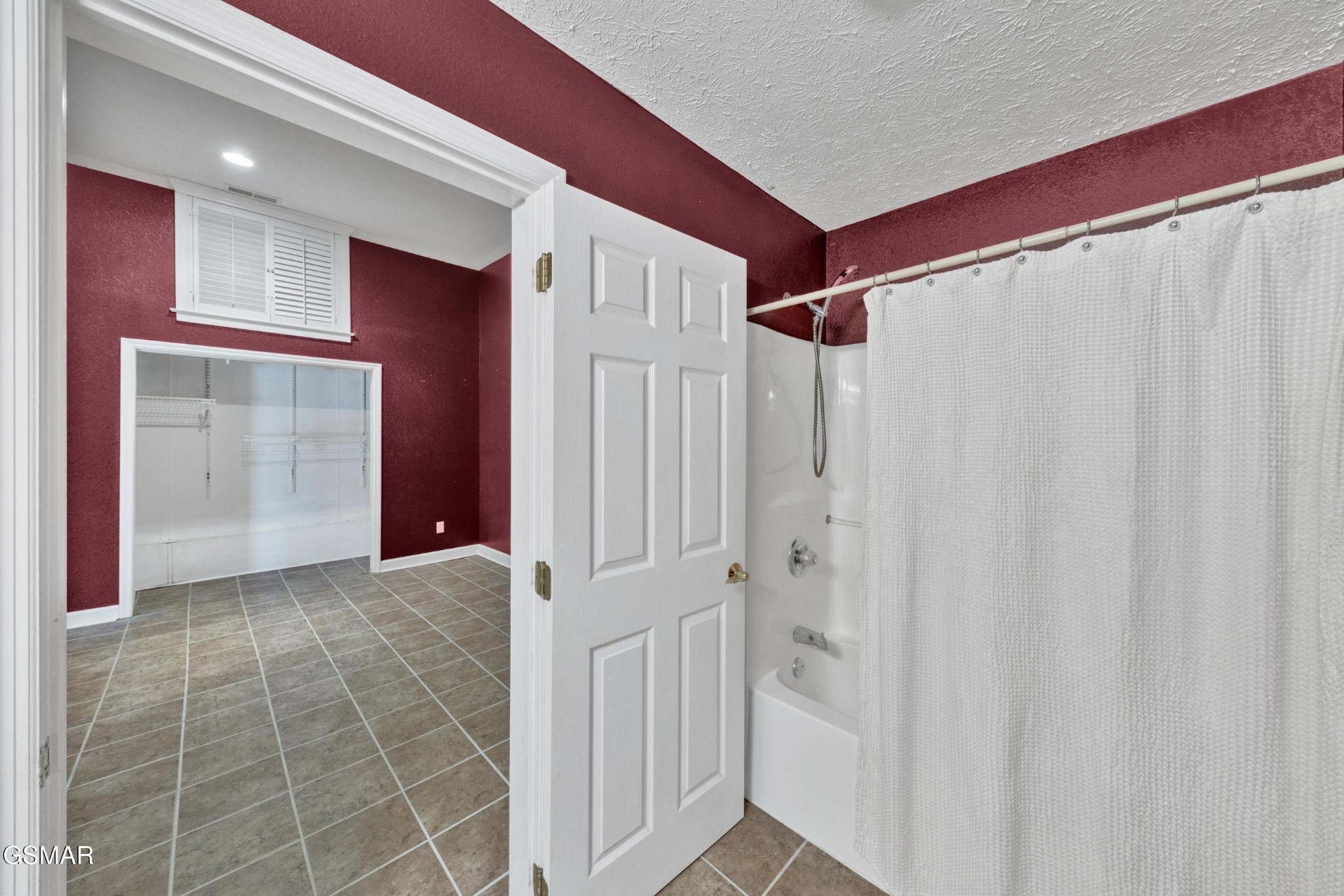 2210 Battle Ground Drive