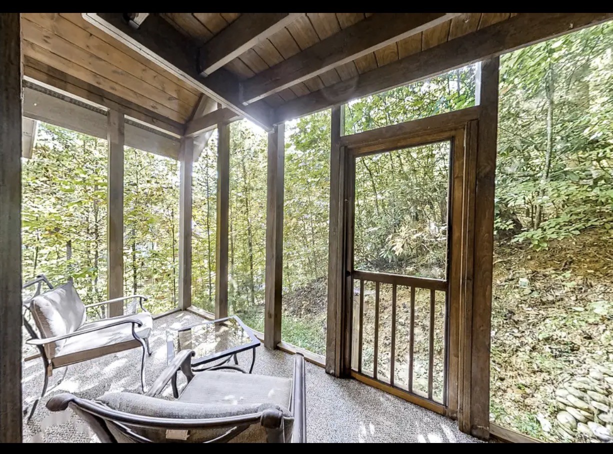 1634 Misty Hollow Way