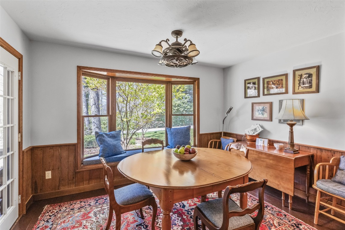 421 Moorewood Circle