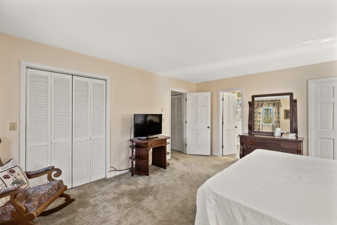 421 Moorewood Circle