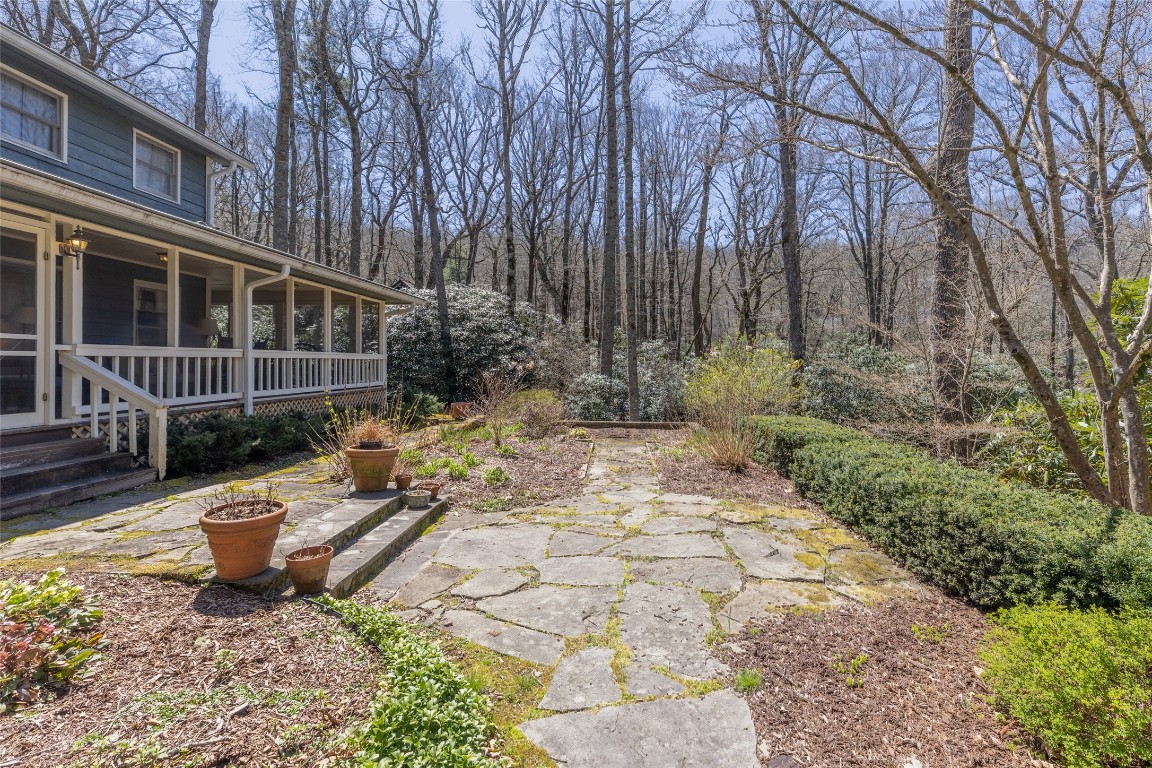 421 Moorewood Circle