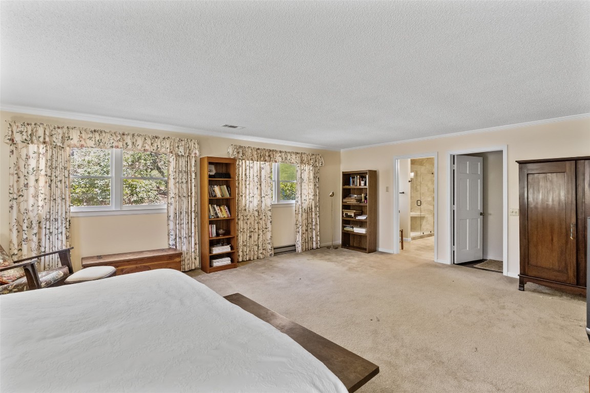 421 Moorewood Circle