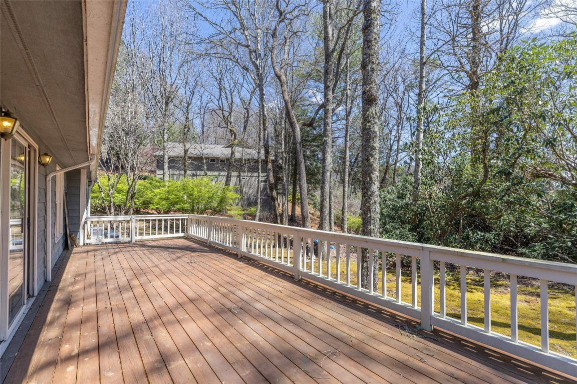 421 Moorewood Circle