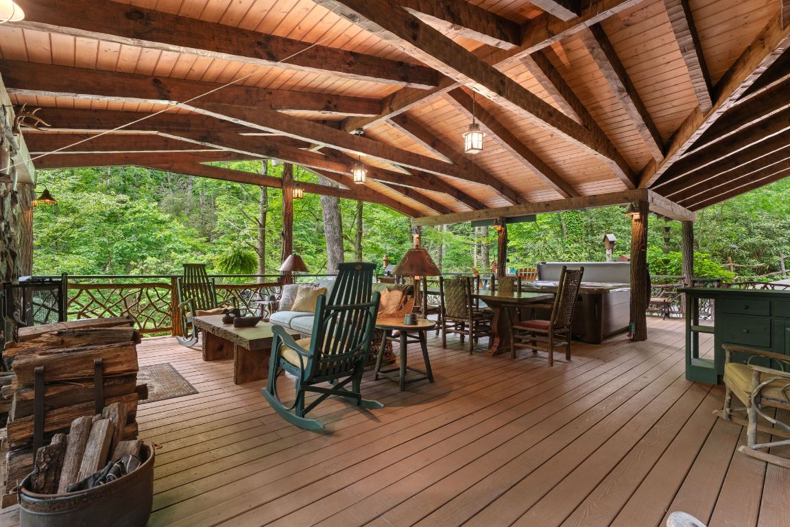 671 Walkingstick Road