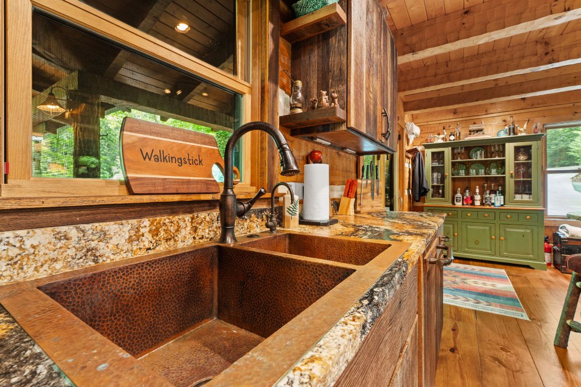 671 Walkingstick Road