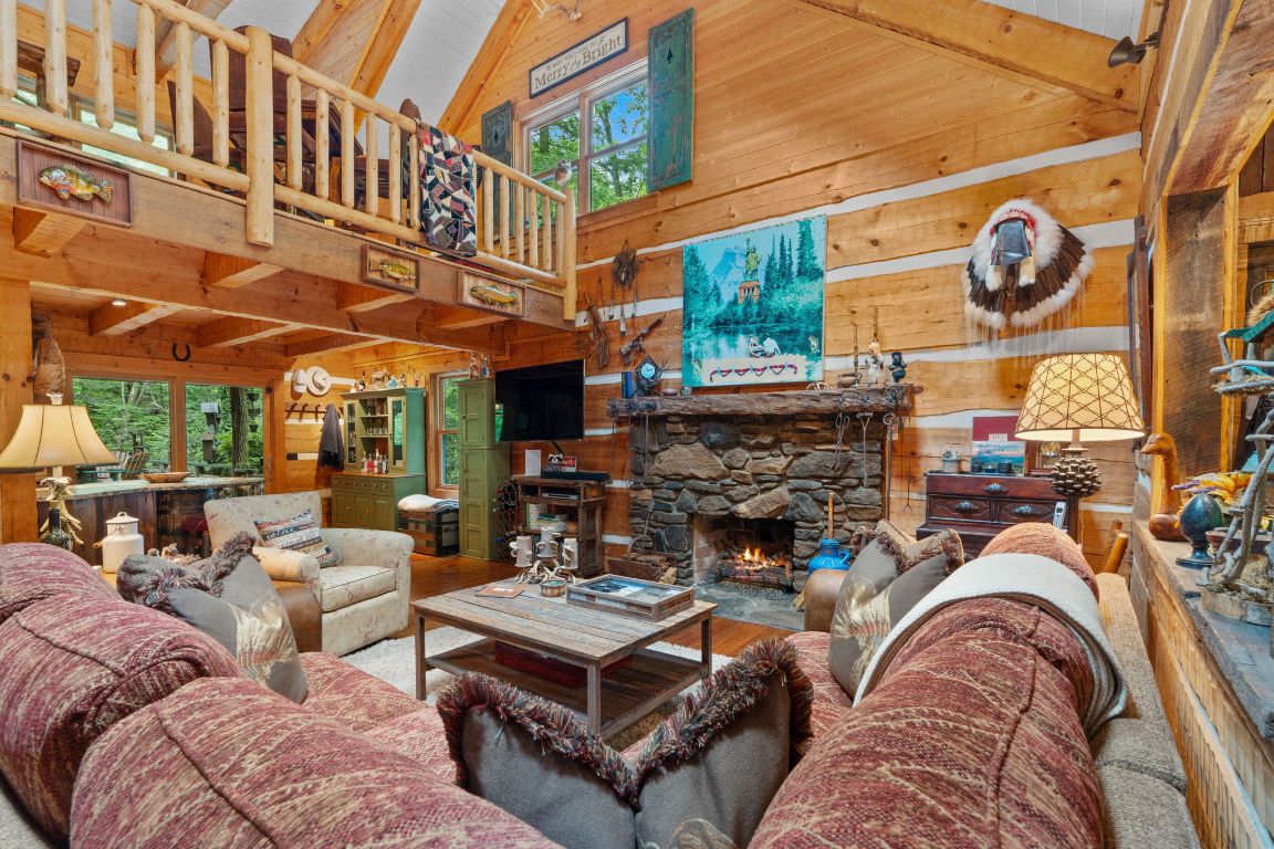 671 Walkingstick Road