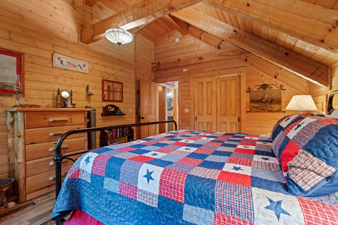 671 Walkingstick Road