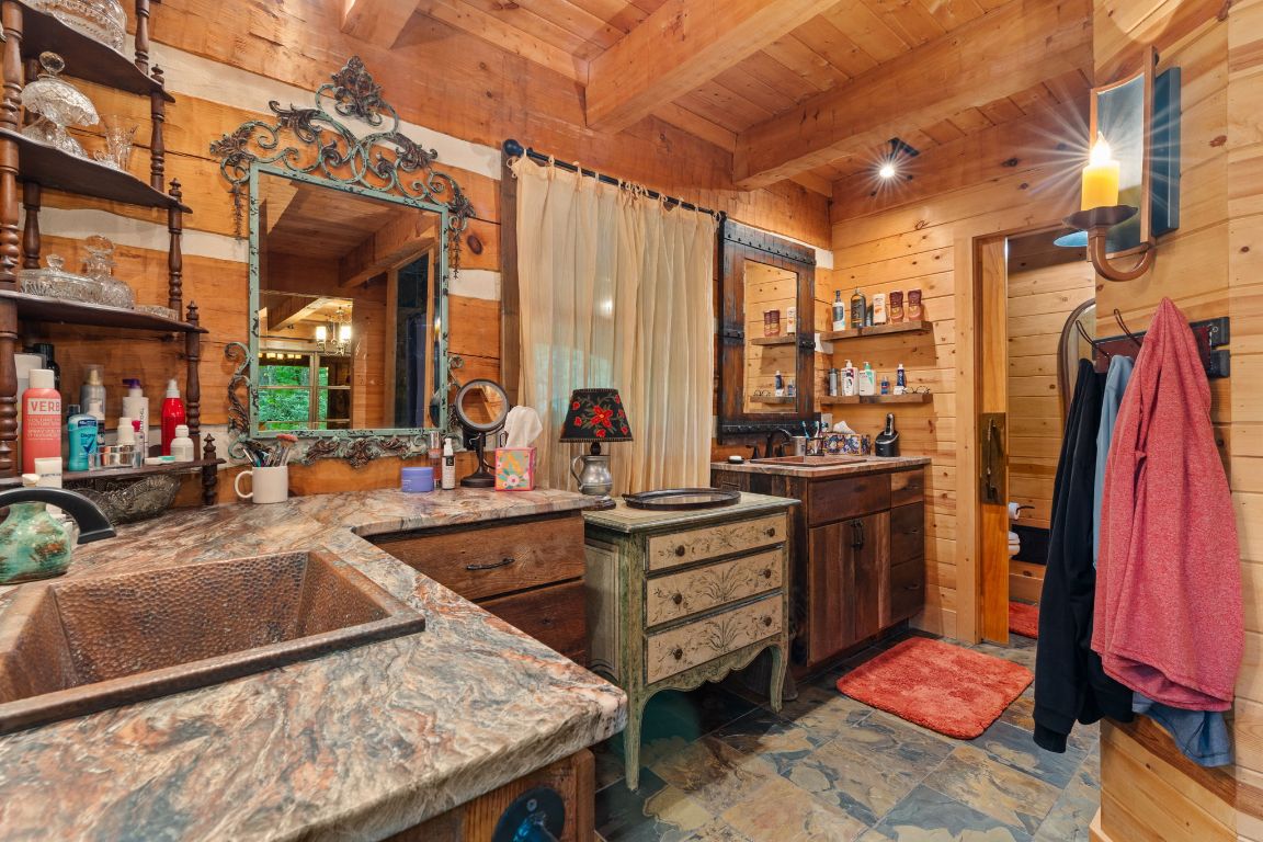 671 Walkingstick Road