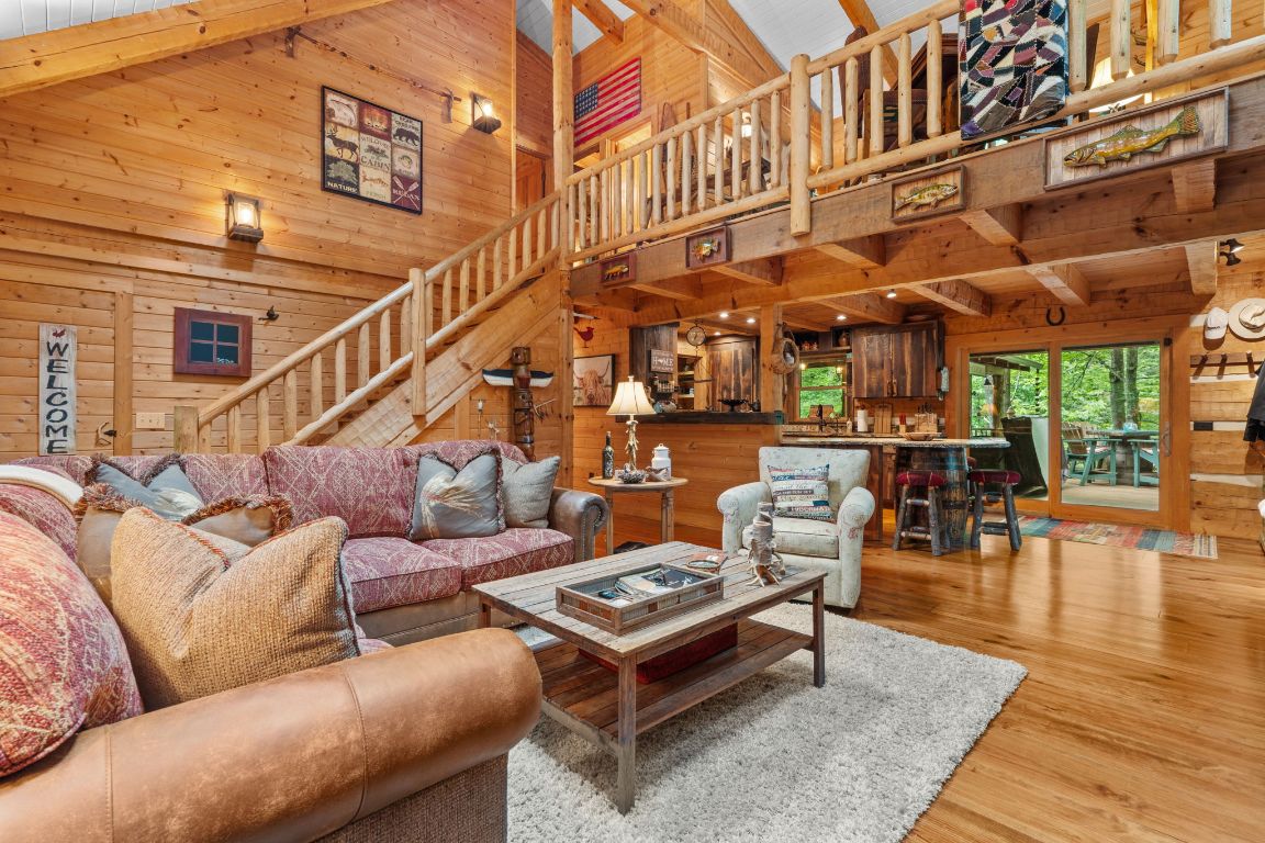 671 Walkingstick Road