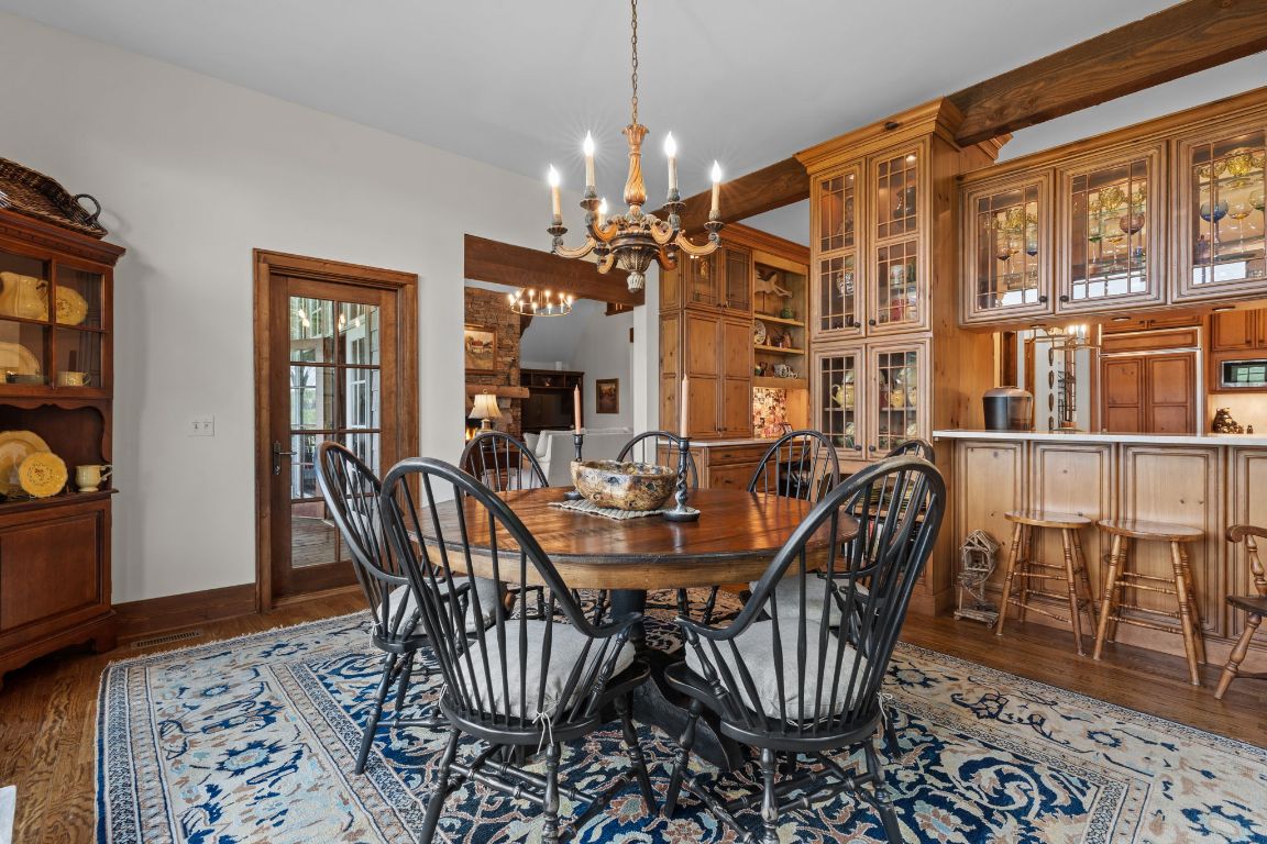 193 W View Way