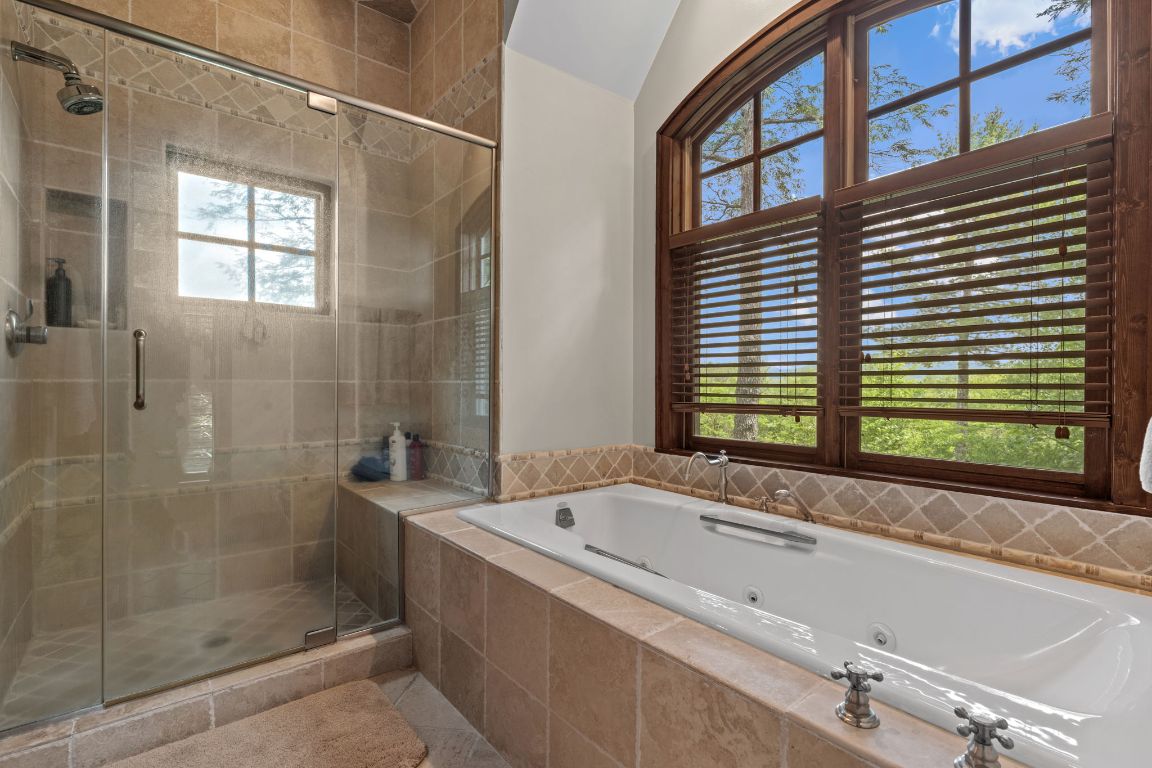 193 W View Way