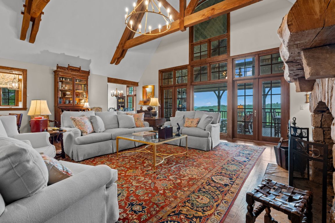 193 W View Way