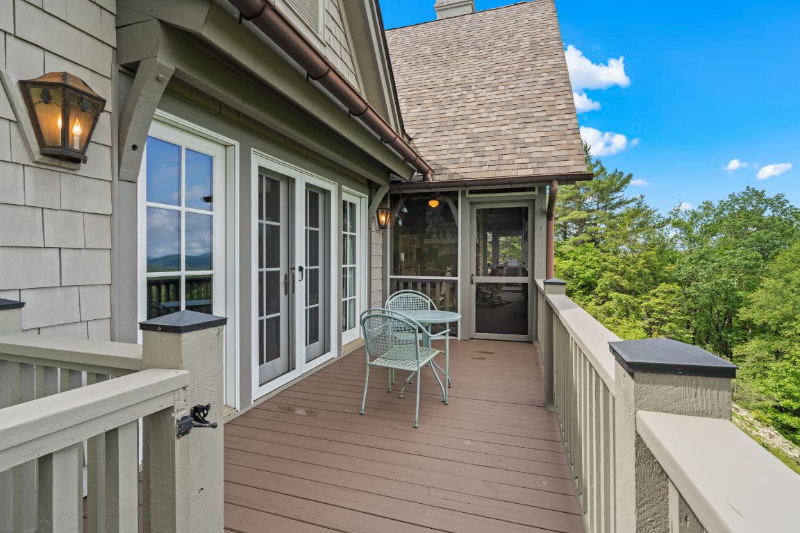 193 W View Way