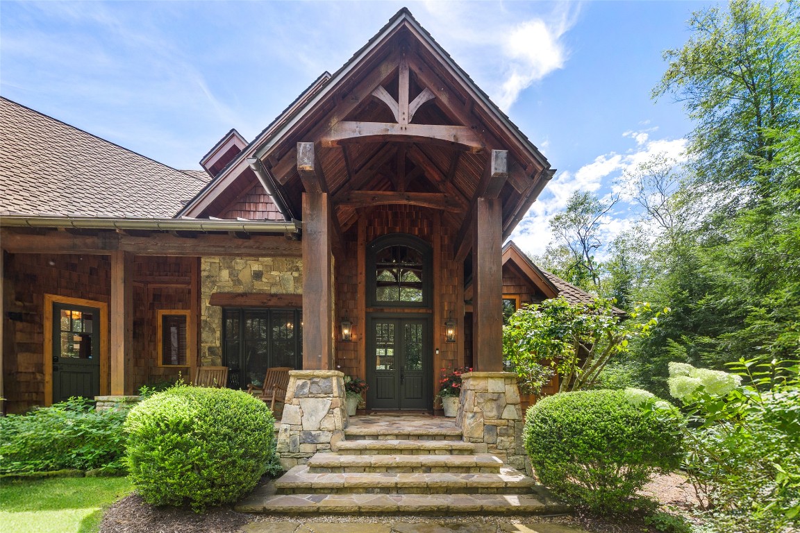 1944 Cullasaja Club Drive