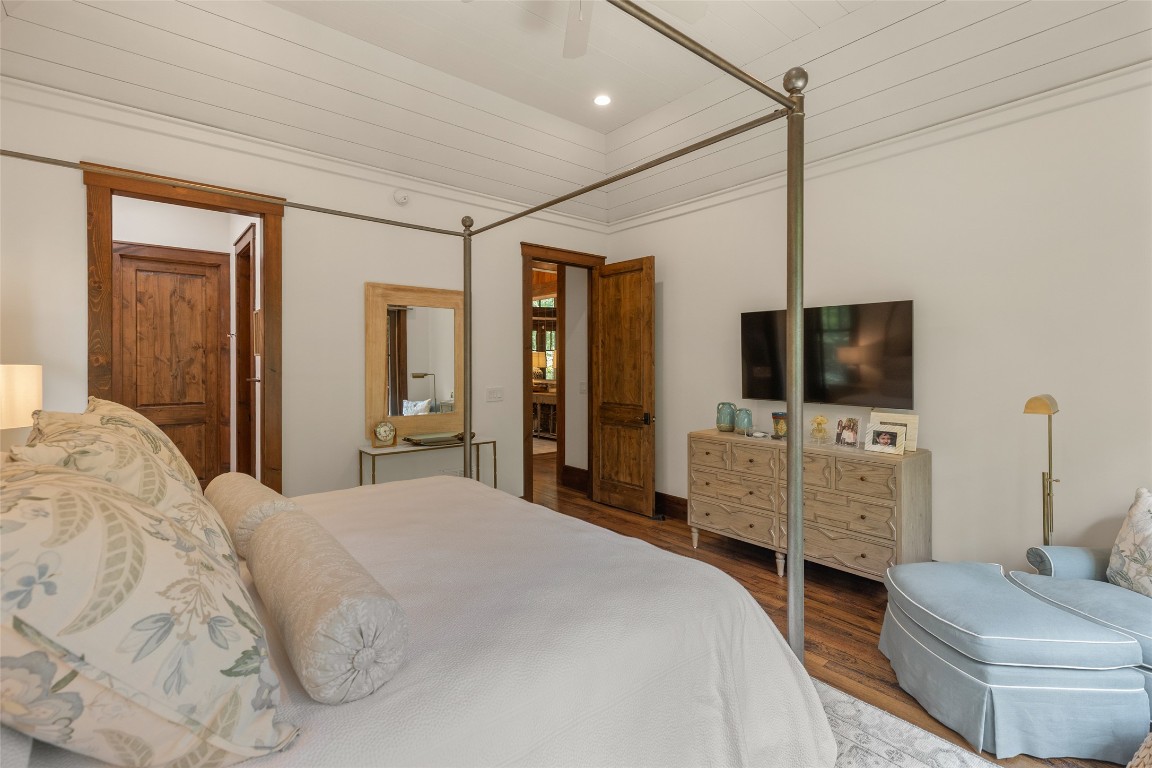 1944 Cullasaja Club Drive