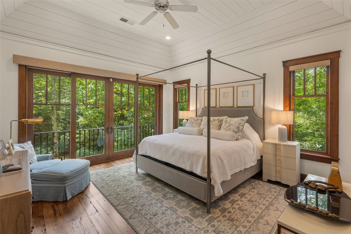 1944 Cullasaja Club Drive