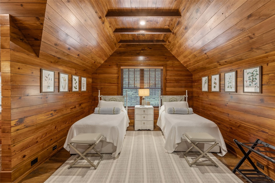 1944 Cullasaja Club Drive