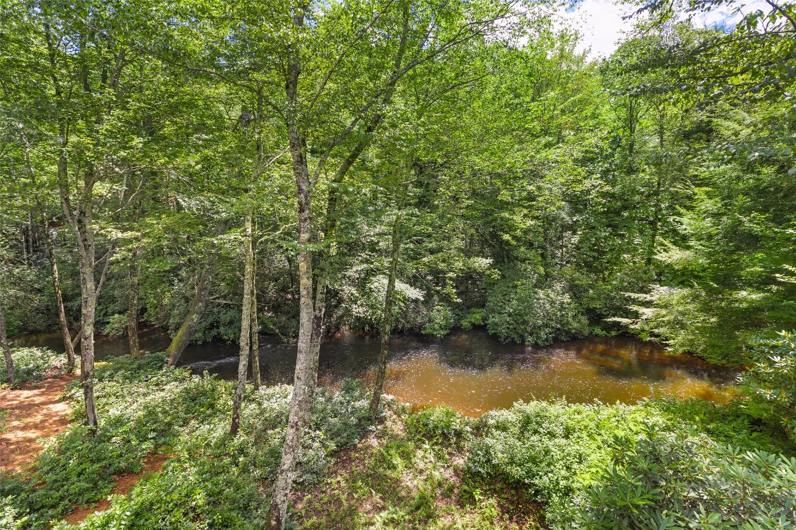 1944 Cullasaja Club Drive