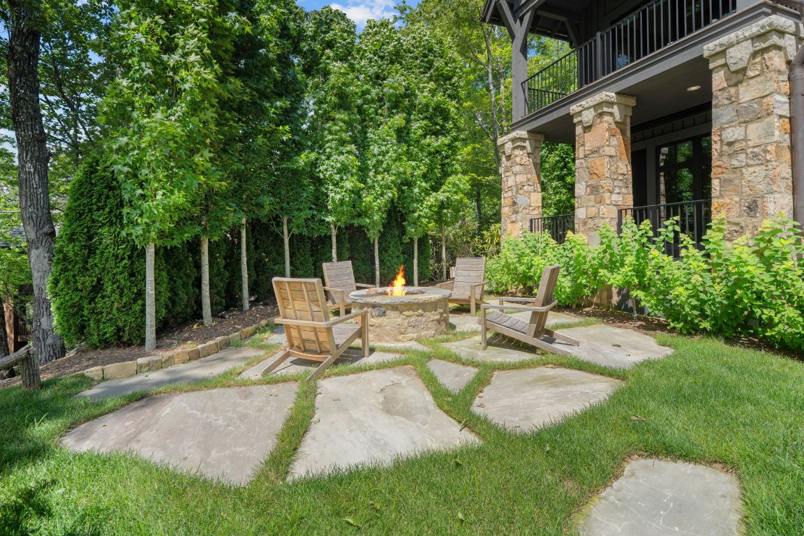 1337 Burl Lane