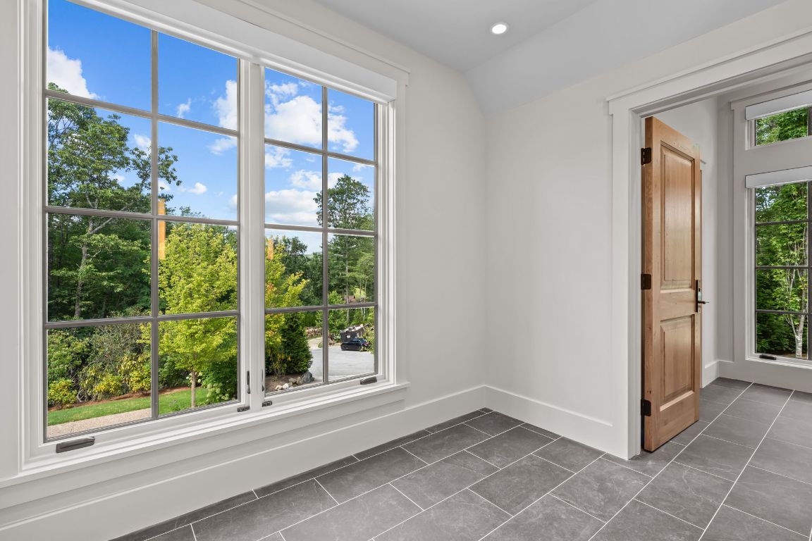 1337 Burl Lane