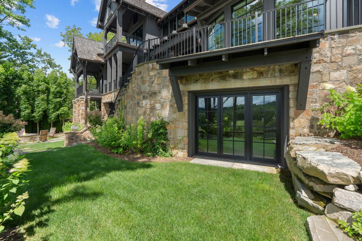 1337 Burl Lane