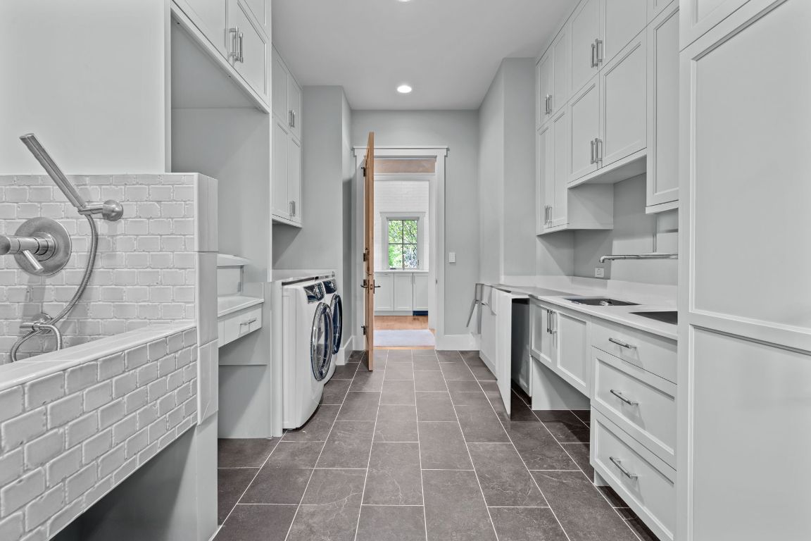 1337 Burl Lane