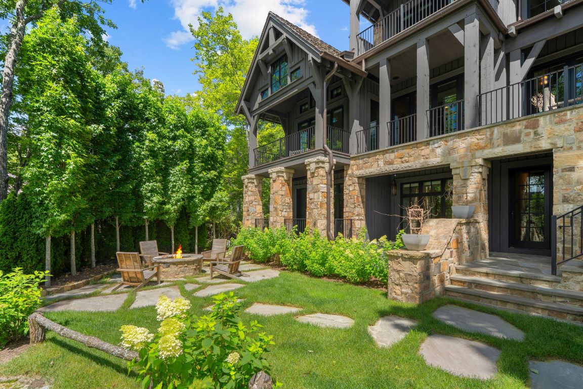1337 Burl Lane