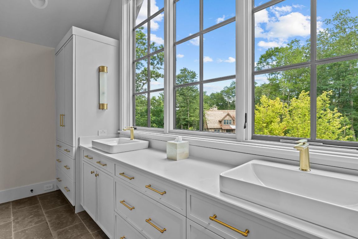 1337 Burl Lane