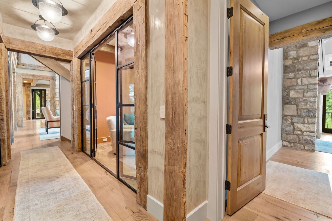 1337 Burl Lane