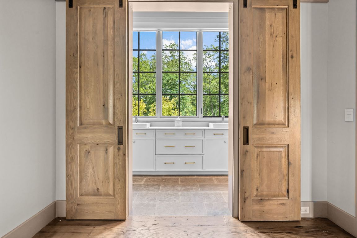 1337 Burl Lane