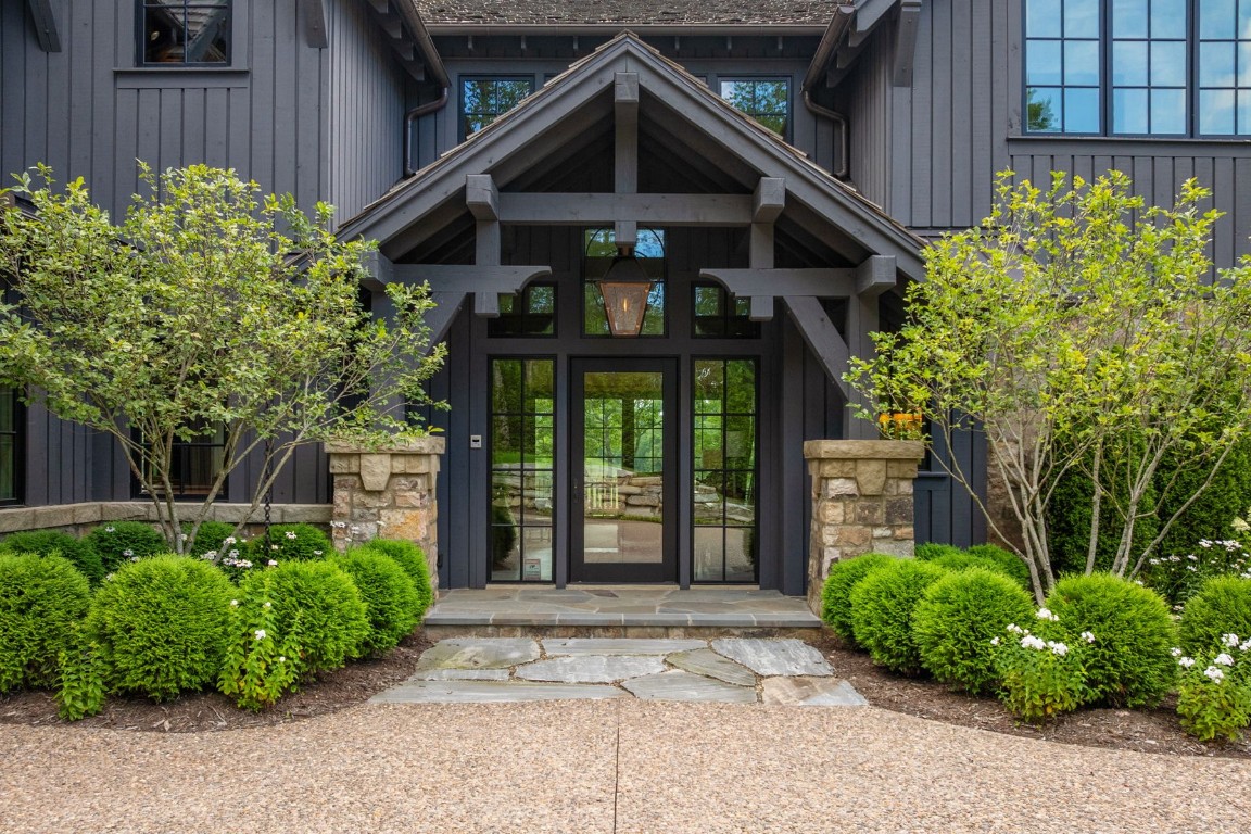 1337 Burl Lane