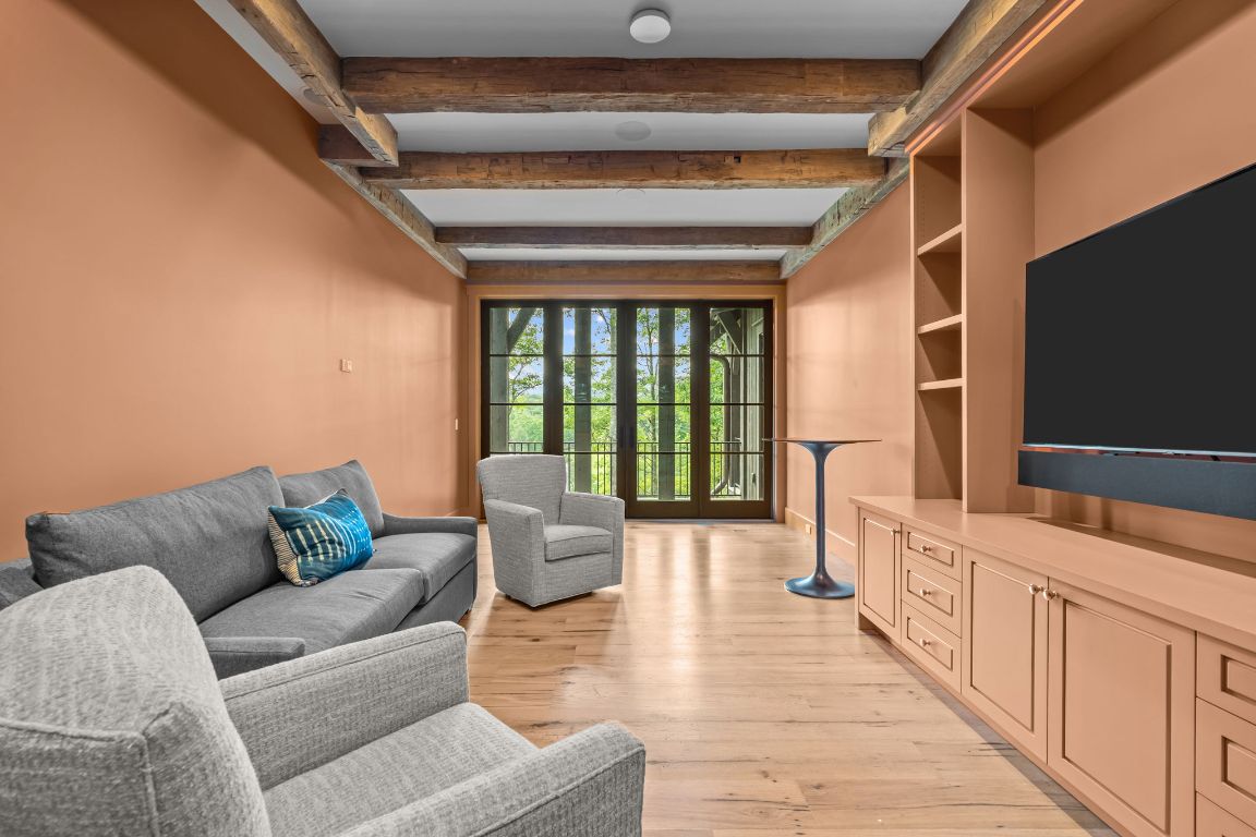 1337 Burl Lane