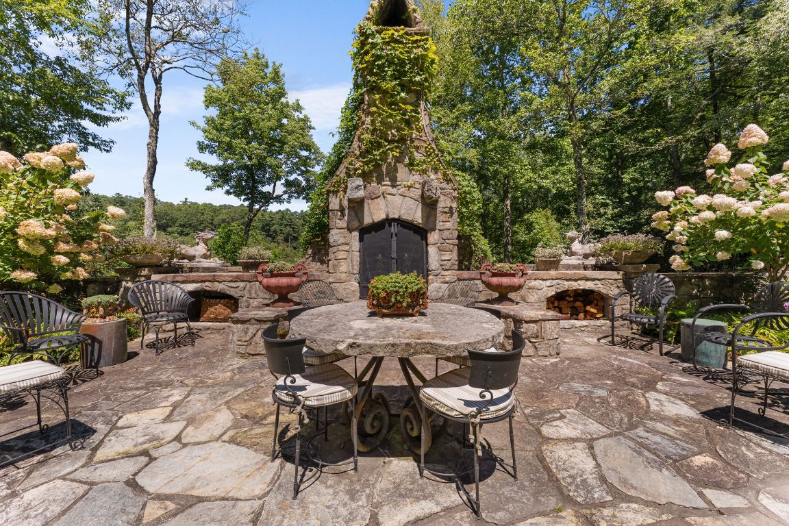 424 Big Bearpen Road