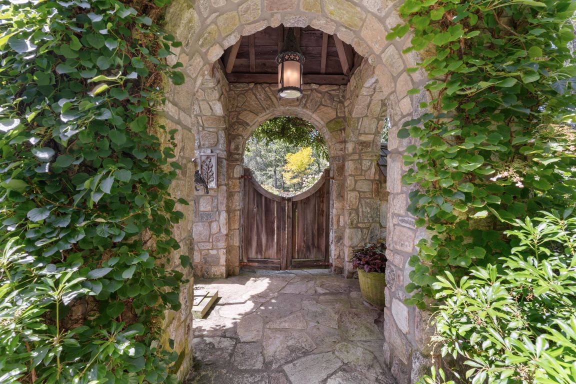 424 Big Bearpen Road