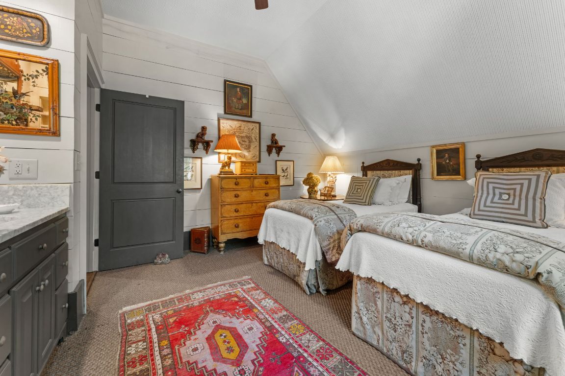 424 Big Bearpen Road